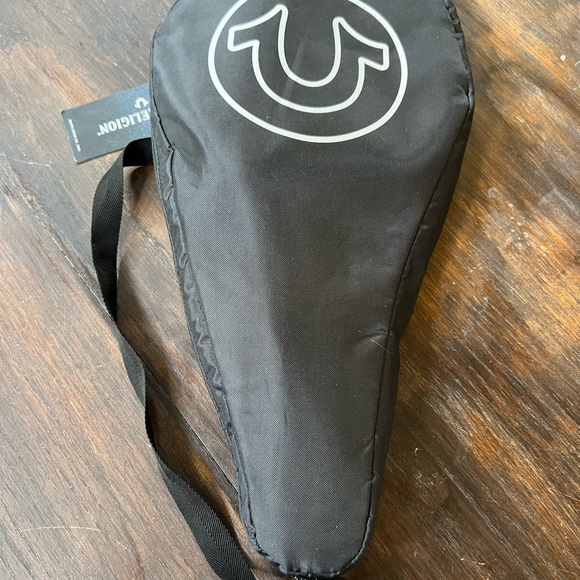 True religion beach paddle set - Picture 2 of 5